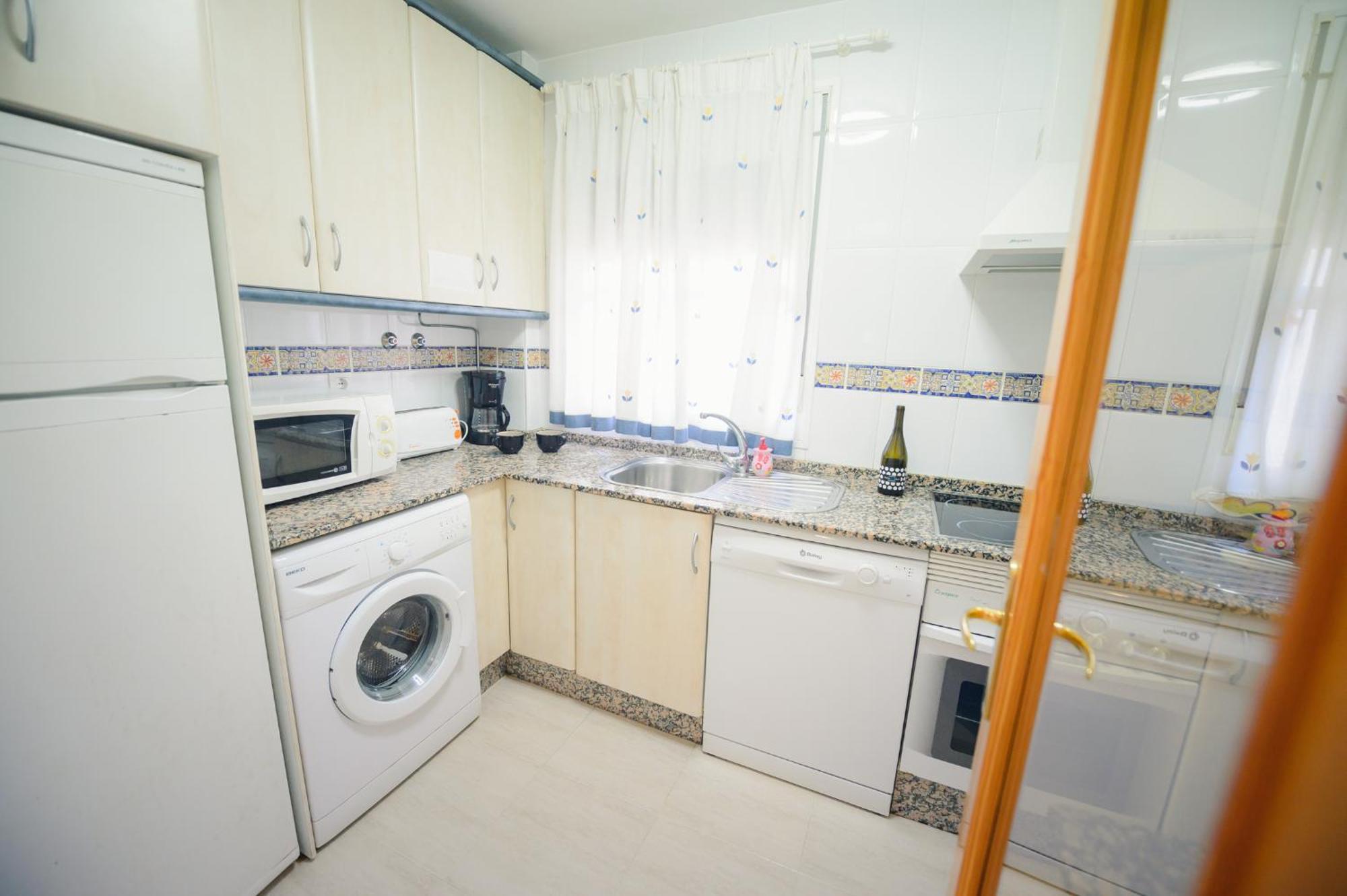 Apartamentos Rotonda Conil De La Frontera Room photo