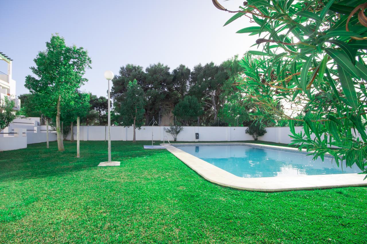 Apartamentos Rotonda Conil De La Frontera Exterior photo